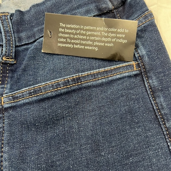 Denim & Company women’s jeans, size 10T, wide legs, - Picture 11 of 11